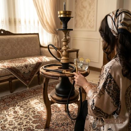 میز قلیون چوبی همراه با جا گیلاسی _ استند چوبی قلیان کد110001